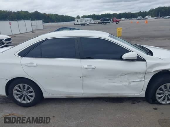 2015 Toyota Camry LE with VIN 4T4BF1FKXFR516407, listed as a IAAI auction lot 43385667 with 52,160 mi miles and . Bid and sale history available at DreamBid. Image 13.