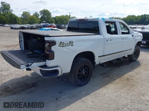 ✅ 2019 Chevrolet Silverado 1500 RST • VIN: 3GCUYEED2KG145848 • Лот: 43213065. Опубликован ранее на IAAI с пробегом 140 923 миль. Бесплатный доступ к архиву аукционных продаж из США и подробный отчёт об истории автомобиля на DreamBid. Изображение 4.