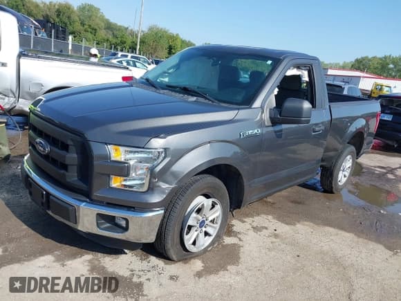 ✅ 2016 Ford F-150 XL • VIN: 1FTMF1C80GKD88109 • Лот: 37660042. Опубликован ранее на IAAI с пробегом 40 168 миль. Бесплатный доступ к архиву аукционных продаж из США и подробный отчёт об истории автомобиля на DreamBid. Изображение 2.