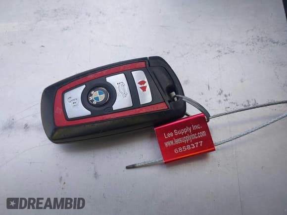 ✅ 2018 BMW 3 Series 330i xDrive • VIN: WBA8D9C53JA616383 • Лот: 42319253. Опубликован ранее на IAAI с пробегом 89 297 миль. Бесплатный доступ к архиву аукционных продаж из США и подробный отчёт об истории автомобиля на DreamBid. Изображение 11.