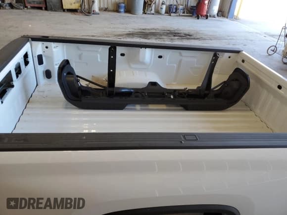 ✅ 2021 Chevrolet Silverado 1500 • VIN: BS81965924 • Лот: 81965924. Опубликован ранее на Copart с пробегом Не указан. Бесплатный доступ к архиву аукционных продаж из США и подробный отчёт об истории автомобиля на DreamBid. Изображение 9.