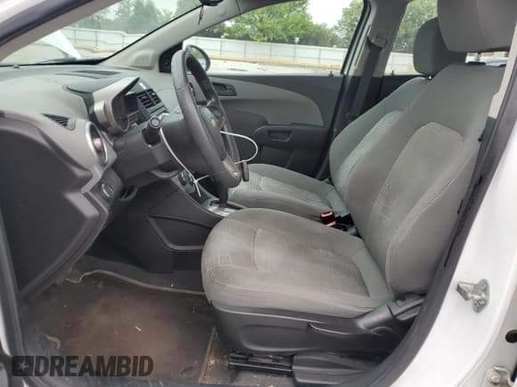 ✅ 2015 Chevrolet Sonic LS • VIN: 1G1JA6SH2F4185041 • Lot: 81253315. Listed on Copart with 155,317 mi. Free auction sales archive from the USA and detailed vehicle history report at DreamBid. Image 7.