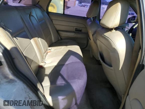 ✅ 2007 Ford Crown Victoria LX • VIN: 2FAFP74V67X156243 • Lot: 57850725. Listed on Copart with 192,930 mi. Free auction sales archive from the USA and detailed vehicle history report at DreamBid. Image 10.