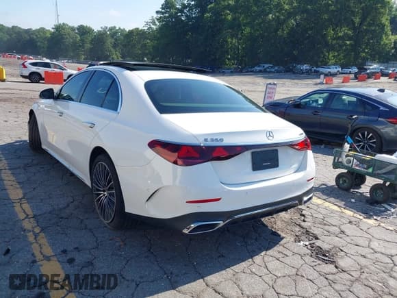✅ 2024 Mercedes-Benz E 350 • VIN: W1KLF4HB3RA009278 • Lot: 42591074. Listed on IAAI with 9,729 mi. Free auction sales archive from the USA and detailed vehicle history report at DreamBid. Image 3.