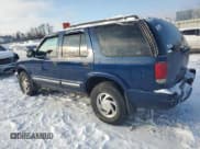 ✅ 2001 Chevrolet Blazer LT • VIN: 1GNDT13W412198237 • Lot: 88737605. Wystawiony na Copart z przebiegiem 202 398 mil. Bezpłatny archiwum sprzedaży aukcyjnych z USA i szczegółowy raport historii pojazdu na DreamBid. Zdjęcie 2.