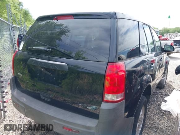 ✅ 2003 Saturn VUE • VIN: 5GZCZ23D83S827264 • Lot: 39374004. Wystawiony na IAAI z przebiegiem 195 985 mil. Bezpłatny archiwum sprzedaży aukcyjnych z USA i szczegółowy raport historii pojazdu na DreamBid. Zdjęcie 4.