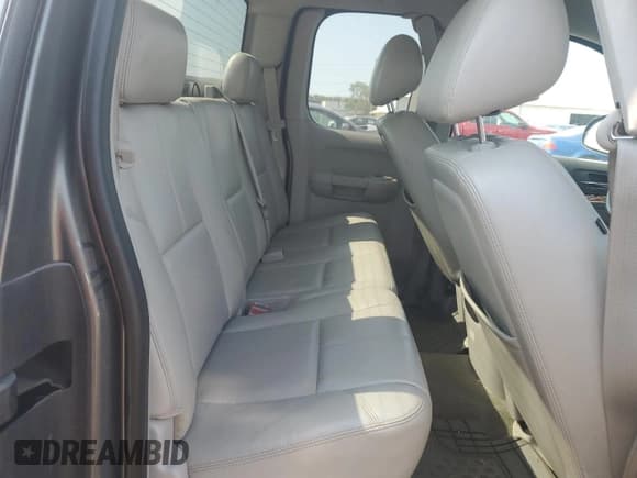 ✅ 2011 Chevrolet Silverado 1500 LTZ • VIN: 1GCRKTE36BZ308505 • Lot: 70860724. Listed on Copart with 166,441 mi. Free auction sales archive from the USA and detailed vehicle history report at DreamBid. Image 10.