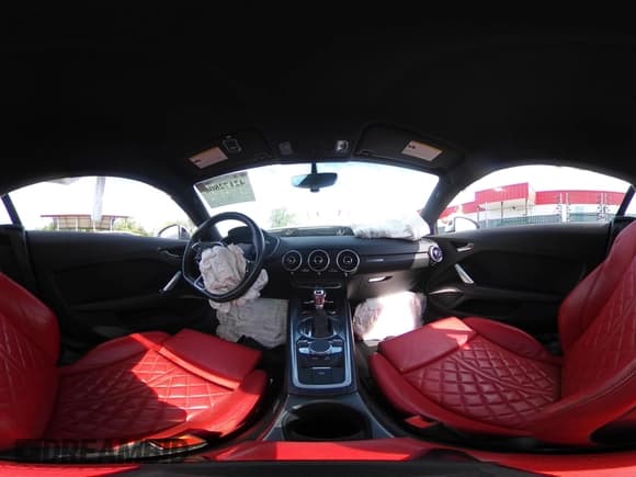 ✅ 2018 Audi TTS • VIN: TRUC1AFV7J1009606 • Лот: 42172806. Опубликован ранее на IAAI с пробегом 54 062 миль. Бесплатный доступ к архиву аукционных продаж из США и подробный отчёт об истории автомобиля на DreamBid. Изображение 19.