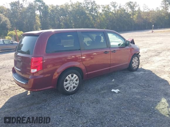 ✅ 2019 Dodge Grand Caravan SE Plus • VIN: 2C4RDGBG4KR638016 • Lot: 43142841. Listed on IAAI with 147,771 mi. Free auction sales archive from the USA and detailed vehicle history report at DreamBid. Image 4.
