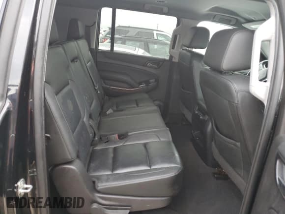 ✅ 2019 Chevrolet Suburban LT • VIN: 1GNSKHKC4KR171493 • Lot: 79537454. Wystawiony na Copart z przebiegiem Nie podano. Bezpłatny archiwum sprzedaży aukcyjnych z USA i szczegółowy raport historii pojazdu na DreamBid. Zdjęcie 11.