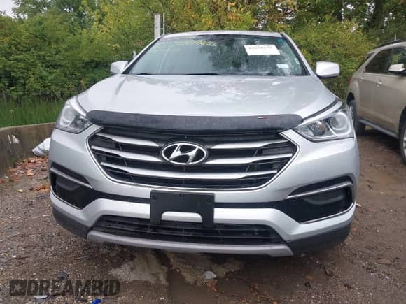 2017 Hyundai Santa Fe 2.4L z VIN 5XYZT3LB1HG437508, wystawiony jako IAAI lot #43278655 z przebiegiem 104 863 mil mil oraz . Historia ofert i sprzedaży dostępna na DreamBid. Obrazek 12.