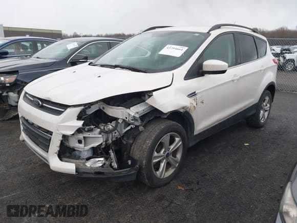 ✅ 2016 Ford Escape SE • VIN: 1FMCU9GX4GUB42360 • Лот: 43794661. Опубликован ранее на IAAI с пробегом 148 008 миль. Бесплатный доступ к архиву аукционных продаж из США и подробный отчёт об истории автомобиля на DreamBid. Изображение 17.