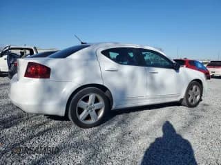 ✅ 2013 Dodge Avenger SE • VIN: 1C3CDZAB6DN712810 • Лот: 87892615. Опубликован ранее на Copart с пробегом 204 984 миль. Бесплатный доступ к архиву аукционных продаж из США и подробный отчёт об истории автомобиля на DreamBid. Изображение 3.