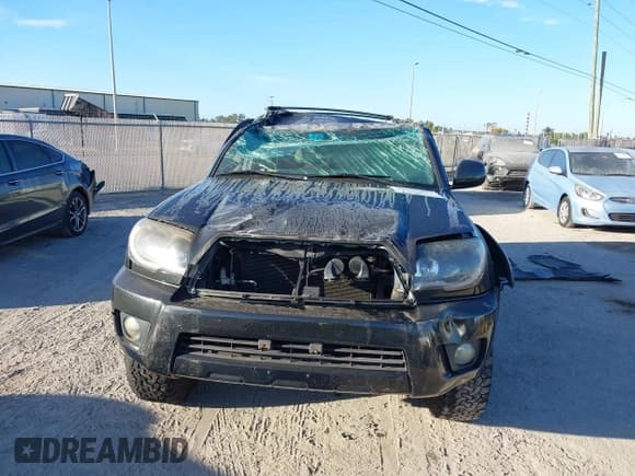 ✅ 2006 Toyota 4Runner Limited • VIN: JTEBU17R160102029 • Lot: 43627577. Wystawiony na IAAI z przebiegiem 272 919 mil. Bezpłatny archiwum sprzedaży aukcyjnych z USA i szczegółowy raport historii pojazdu na DreamBid. Zdjęcie 13.