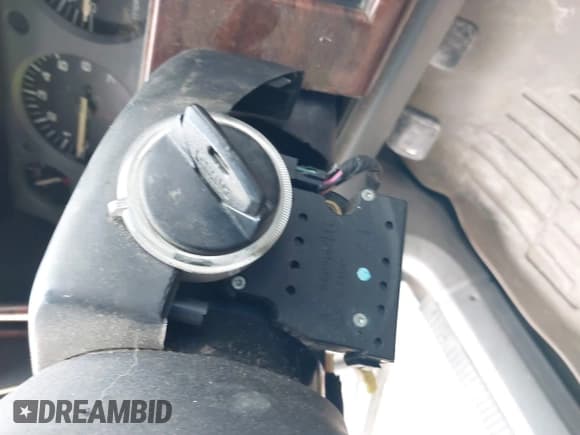 ✅ 1996 Jeep Cherokee • VIN: 1J4FJ27P1TL278991 • Lot: 41463142. Wystawiony na IAAI z przebiegiem 213 850 mil. Bezpłatny archiwum sprzedaży aukcyjnych z USA i szczegółowy raport historii pojazdu na DreamBid. Zdjęcie 11.