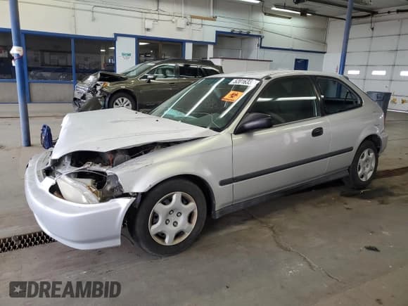 ✅ 1998 Honda Civic CX • VIN: 2HGEJ632XWH118694 • Lot: 52016335. Listed on Copart with 307,041 mi. Free auction sales archive from the USA and detailed vehicle history report at DreamBid. Image 1.