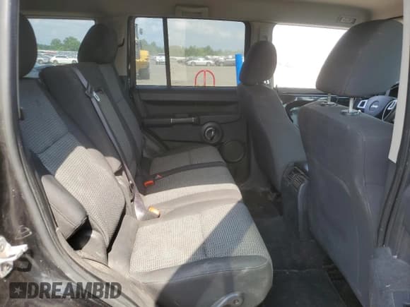 ✅ 2009 Jeep Commander Sport • VIN: 1J8HG48K39C501268 • Lot: 64312325. Listed on Copart with 184,794 mi. Free auction sales archive from the USA and detailed vehicle history report at DreamBid. Image 11.