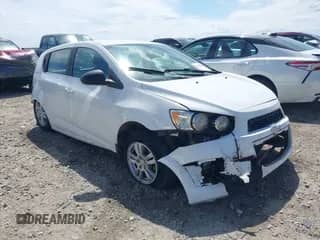 2016 Chevrolet Sonic LT с VIN 1G1JC6SH2G4106723, выставлен на аукционе IAAI как лот 42196780 с пробегом 107 275 миль миль и . История ставок и продаж доступна на DreamBid. Изображение 1.