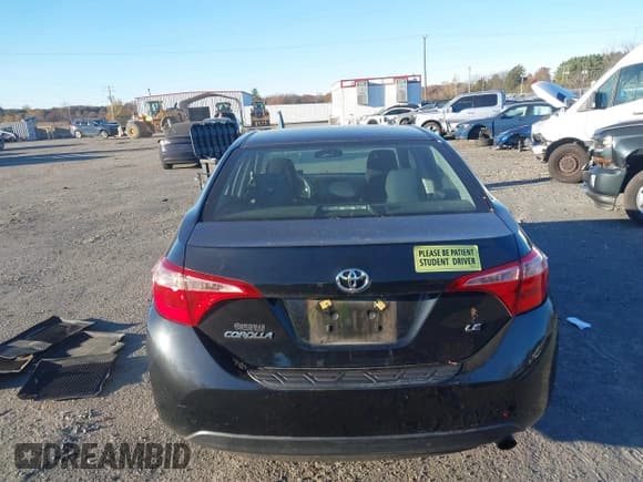 ✅ 2018 Toyota Corolla LE • VIN: 2T1BURHE7JC103330 • Lot: 43637387. Listed on IAAI with 59,696 mi. Free auction sales archive from the USA and detailed vehicle history report at DreamBid. Image 16.