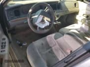 ✅ 2006 Ford Crown Victoria • VIN: 2FAFP73V86X122451 • Лот: 50893875. Опубликован ранее на Copart с пробегом 338 845 миль. Бесплатный доступ к архиву аукционных продаж из США и подробный отчёт об истории автомобиля на DreamBid. Изображение 8.