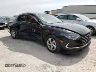 ✅ 2021 Hyundai Sonata SE • VIN: 5NPEG4JA8MH062948 • Lot: 47991153. Wystawiony na Copart z przebiegiem 20 454 mil mil. Skorzystaj z bezpłatnego archiwum sprzedaży aukcyjnych z USA i zobacz szczegółowy raport historii pojazdu na DreamBid. Zdjęcie 4.