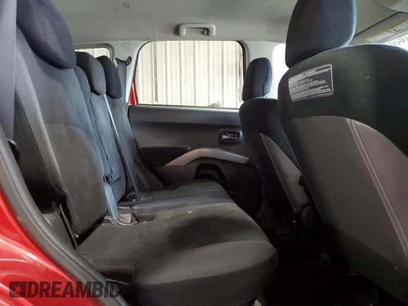 ✅ 2009 Mitsubishi Outlander ES • VIN: JA4LT21W49Z003005 • Lot: 60720535. Listed on Copart with 113,389 mi. Free auction sales archive from the USA and detailed vehicle history report at DreamBid. Image 11.