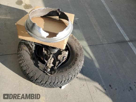 ✅ 2001 Ford Explorer XLT • VIN: 1FMZU73E71ZA08469 • Lot: 70941555. Wystawiony na Copart z przebiegiem 231 330 mil. Bezpłatny archiwum sprzedaży aukcyjnych z USA i szczegółowy raport historii pojazdu na DreamBid. Zdjęcie 13.