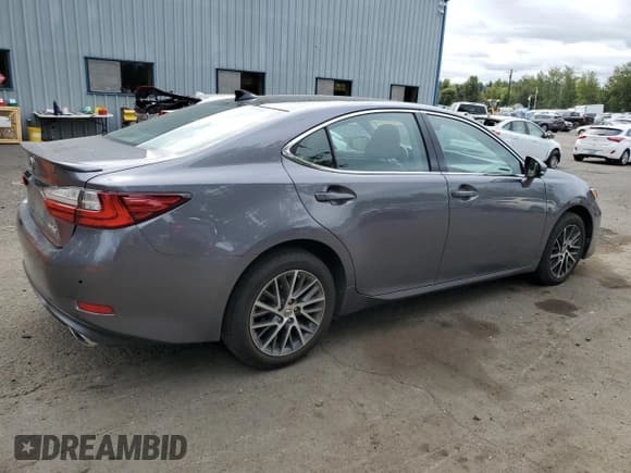 ✅ 2016 Lexus ES 330 • VIN: 58ABK1GG5GU015418 • Lot: 68972255. Listed on Copart with 57,191 mi. Free auction sales archive from the USA and detailed vehicle history report at DreamBid. Image 3.