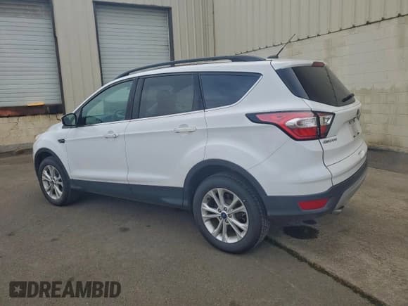 ✅ 2018 Ford Escape SE • VIN: 1FMCU9GD9JUD38307 • Лот: 93866345. Опубликован ранее на Copart с пробегом 66 289 миль. Бесплатный доступ к архиву аукционных продаж из США и подробный отчёт об истории автомобиля на DreamBid. Изображение 2.