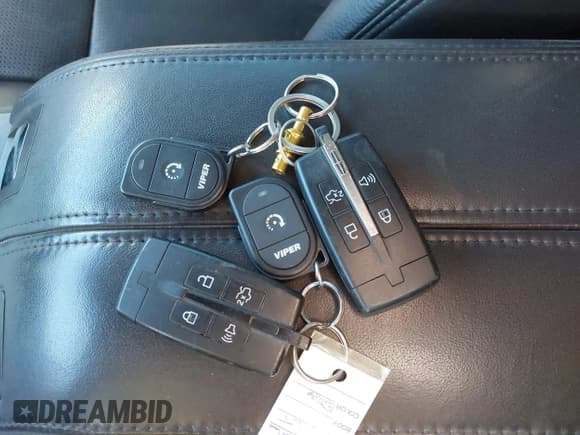 ✅ 2010 Lincoln MKT • VIN: 2LMHJ5AR1ABJ19282 • Lot: 43690987. Wystawiony na IAAI z przebiegiem 145 588 mil. Bezpłatny archiwum sprzedaży aukcyjnych z USA i szczegółowy raport historii pojazdu na DreamBid. Zdjęcie 11.