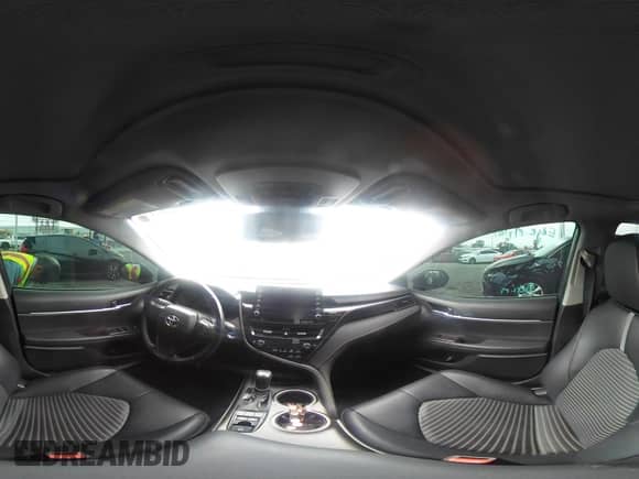 2021 Toyota Camry Hybrid SE z VIN 4T1S31AKXMU558387, wystawiony jako IAAI lot #42202151 z przebiegiem 33 018 mil mil oraz . Historia ofert i sprzedaży dostępna na DreamBid. Obrazek 19.