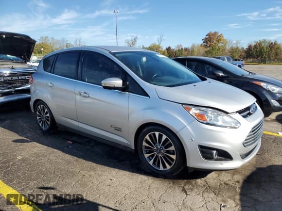 ✅ 2017 Ford C-Max Titanium • VIN: 1FADP5FU2HL100668 • Лот: 86243835. Опубликован ранее на Copart с пробегом 92 843 миль. Бесплатный доступ к архиву аукционных продаж из США и подробный отчёт об истории автомобиля на DreamBid. Изображение 4.