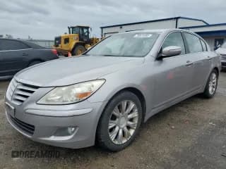 ✅ 2010 Hyundai Genesis • VIN: KMHGC4DE0AU098052 • Lot: 70923395. Wystawiony na Copart z przebiegiem 188 218 mil. Bezpłatny archiwum sprzedaży aukcyjnych z USA i szczegółowy raport historii pojazdu na DreamBid. Zdjęcie 1.