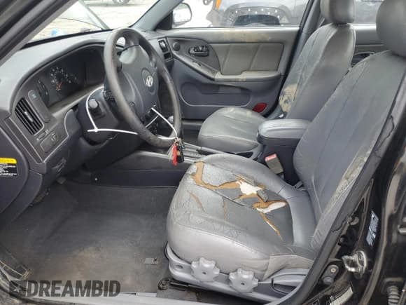 ✅ 2005 Hyundai Elantra GLS • VIN: KMHDN46D85U042979 • Lot: 64969225. Wystawiony na Copart z przebiegiem 130 006 mil. Bezpłatny archiwum sprzedaży aukcyjnych z USA i szczegółowy raport historii pojazdu na DreamBid. Zdjęcie 7.