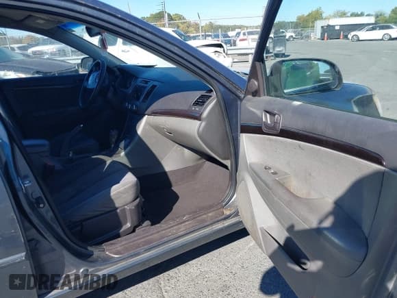 ✅ 2010 Hyundai Sonata GLS • VIN: 5NPET4AC9AH623277 • Lot: 43463803. Listed on IAAI with 173,353 mi. Free auction sales archive from the USA and detailed vehicle history report at DreamBid. Image 5.