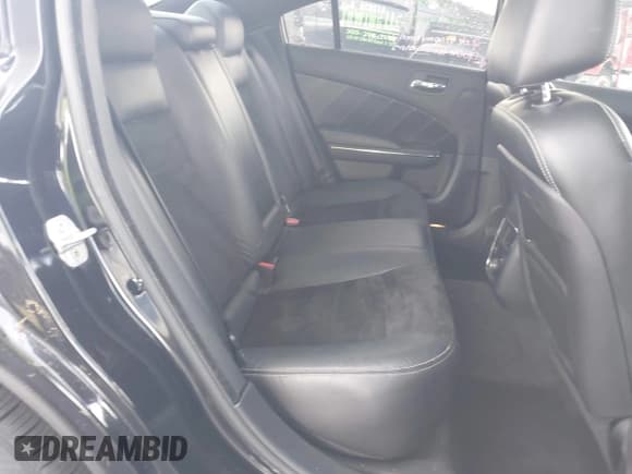 ✅ 2011 Dodge Charger Mopar 11 • VIN: 2B3CL5CT9BH565421 • Лот: 42602474. Опубликован ранее на IAAI с пробегом 121 065 миль. Бесплатный доступ к архиву аукционных продаж из США и подробный отчёт об истории автомобиля на DreamBid. Изображение 8.