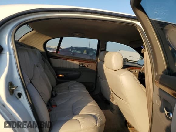 ✅ 1994 Chrysler LHS • VIN: 2C3ED56F7RH682200 • Lot: 75204544. Listed on Copart with 90,694 mi. Free auction sales archive from the USA and detailed vehicle history report at DreamBid. Image 10.