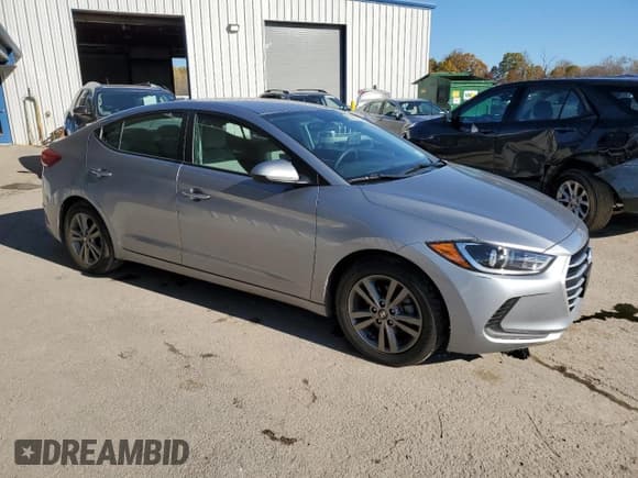 ✅ 2017 Hyundai Elantra Value Edition • VIN: 5NPD84LF3HH065294 • Лот: 89825205. Опубликован ранее на Copart с пробегом 83 372 миль. Бесплатный доступ к архиву аукционных продаж из США и подробный отчёт об истории автомобиля на DreamBid. Изображение 4.