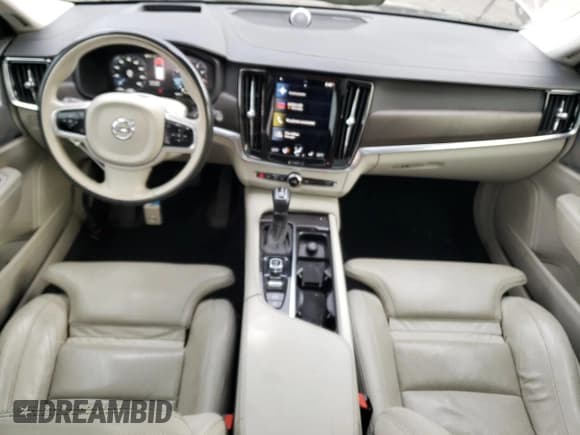 ✅ 2018 Volvo V90 • VIN: YV4A22NL6J1022333 • Лот: 50763485. Опубликован ранее на Copart с пробегом 83 168 миль. Бесплатный доступ к архиву аукционных продаж из США и подробный отчёт об истории автомобиля на DreamBid. Изображение 8.