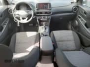 ✅ 2018 Hyundai Kona SEL • VIN: KM8K22AA3JU069471 • Лот: 76199474. Опубликован ранее на Copart с пробегом 37 298 миль. Бесплатный доступ к архиву аукционных продаж из США и подробный отчёт об истории автомобиля на DreamBid. Изображение 8.