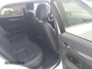 ✅ 2017 Mazda CX-5 Grand Touring • VIN: JM3KFBDL0H0210818 • Lot: 43203471. Wystawiony na IAAI z przebiegiem 104 966 mil. Bezpłatny archiwum sprzedaży aukcyjnych z USA i szczegółowy raport historii pojazdu na DreamBid. Zdjęcie 8.