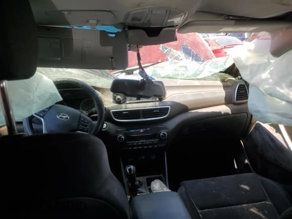 ✅ 2019 Hyundai Tucson Ultimate • VIN: KM8J3CAL7KU014586 • Лот: 69615535. Опубликован ранее на Copart с пробегом Не указан. Бесплатный доступ к архиву аукционных продаж из США и подробный отчёт об истории автомобиля на DreamBid. Изображение 8.