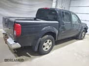 ✅ 2006 Nissan Frontier SE • VIN: 1N6AD07W96C418578 • Лот: 92688315. Опубликован ранее на Copart с пробегом Не указан. Бесплатный доступ к архиву аукционных продаж из США и подробный отчёт об истории автомобиля на DreamBid. Изображение 3.