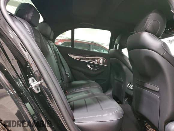 ✅ 2021 Mercedes-Benz E 450 • VIN: W1KZF5KB9MA901889 • Lot: 58979195. Listed on Copart with 51,115 mi. Free auction sales archive from the USA and detailed vehicle history report at DreamBid. Image 10.