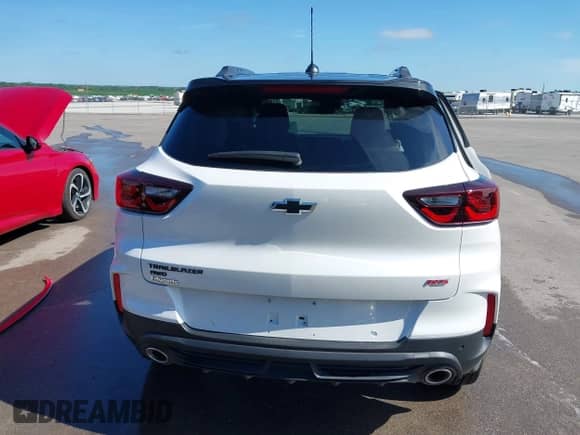 2025 Chevrolet TrailBlazer RS с VIN KL79MUSL3SB005207, выставлен на аукционе IAAI как лот 42678474 с пробегом 3 059 миль миль и . История ставок и продаж доступна на DreamBid. Изображение 16.