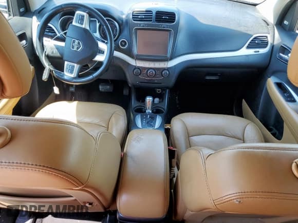 ✅ 2015 Dodge Journey Limited • VIN: 3C4PDCDG3FT649895 • Lot: 69158185. Wystawiony na Copart z przebiegiem 136 333 mil. Bezpłatny archiwum sprzedaży aukcyjnych z USA i szczegółowy raport historii pojazdu na DreamBid. Zdjęcie 8.