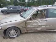 ✅ 1999 Mercedes-Benz C 230/260/280/320 • VIN: WDBHA29G2XA789962 • Lot: 42957917. Wystawiony na IAAI z przebiegiem 112 800 mil. Bezpłatny archiwum sprzedaży aukcyjnych z USA i szczegółowy raport historii pojazdu na DreamBid. Zdjęcie 6.