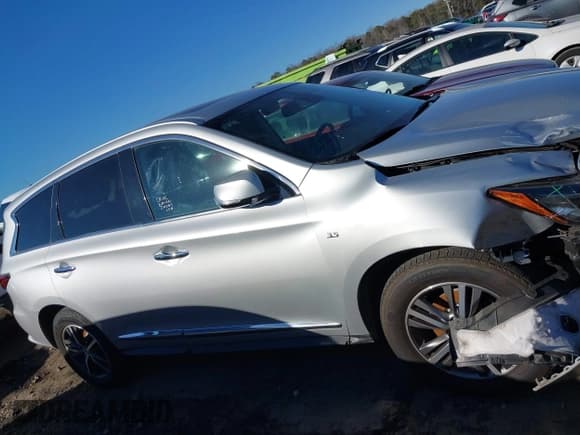 ✅ 2020 Infiniti QX60 Luxe • VIN: 5N1DL0MN2LC532430 • Lot: 41293880. Listed on IAAI with 80,966 mi. Free auction sales archive from the USA and detailed vehicle history report at DreamBid. Image 13.