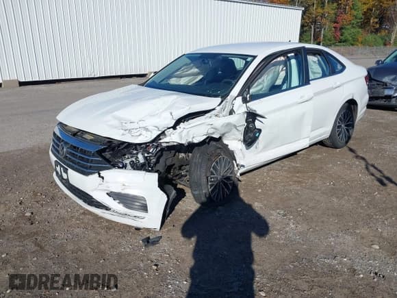 ✅ 2021 Volkswagen Jetta S • VIN: 3VWC57BU2MM077461 • Lot: 43487720. Wystawiony na IAAI z przebiegiem 64 286 mil. Bezpłatny archiwum sprzedaży aukcyjnych z USA i szczegółowy raport historii pojazdu na DreamBid. Zdjęcie 2.