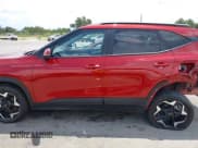 ✅ 2025 Kia Seltos S • VIN: KNDEU2AA6S7802091 • Lot: 43032131. Listed on IAAI with 2,544 mi. Free auction sales archive from the USA and detailed vehicle history report at DreamBid. Image 14.